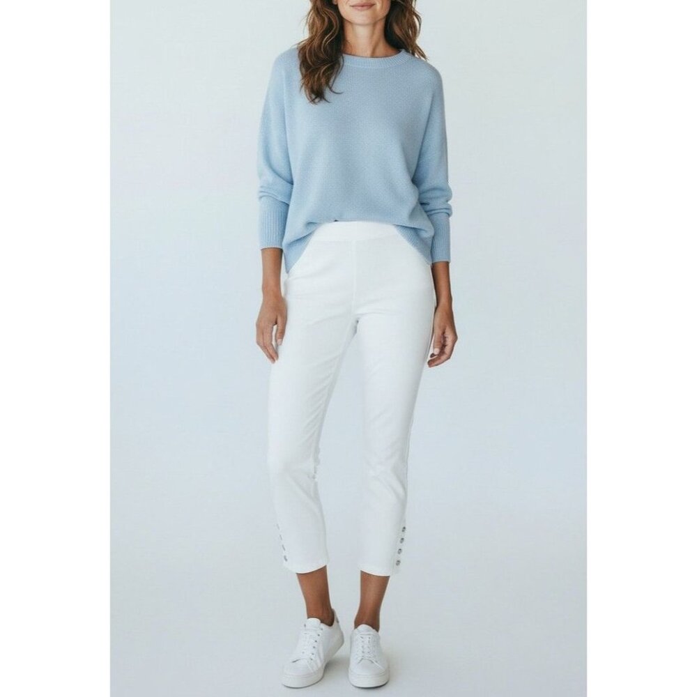 Express Sexy Stretch M Crop Leggings W/ Button Detail White